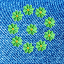 Load image into Gallery viewer, Daisies